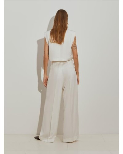 Pantalón con cinturón