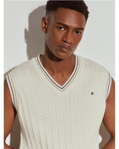 Chaleco de punto con rayas.