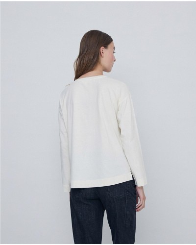 Camiseta satinada cuello redondo crudo
Ref. 41499