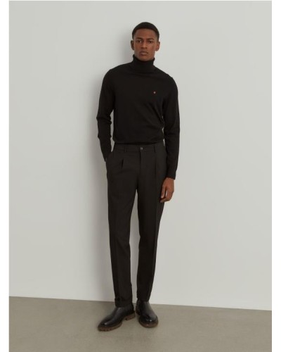 Pantalón regular fit con pinzas