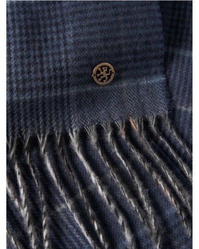 Bufanda a cuadros con flecos