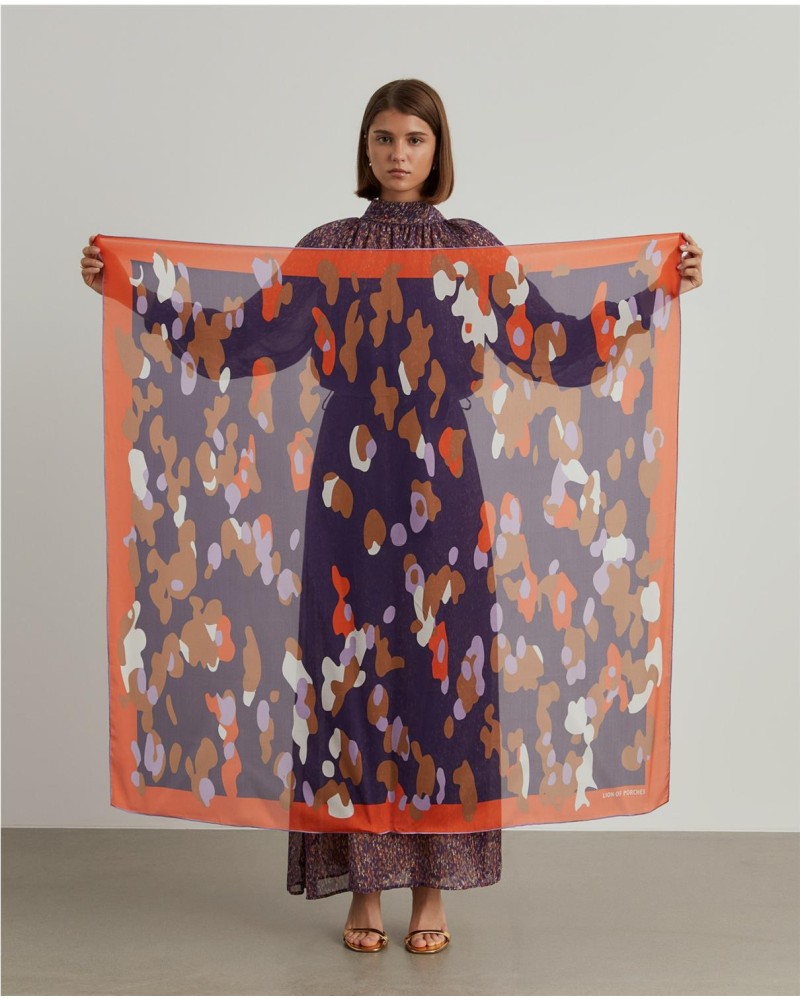 pañuelo de seda estampado