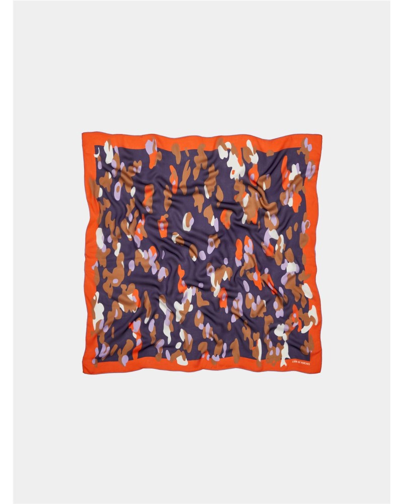 pañuelo de seda estampado